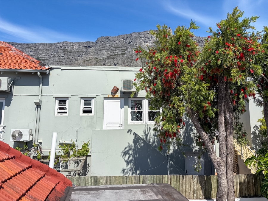 3 Bedroom Property for Sale in Oranjezicht Western Cape